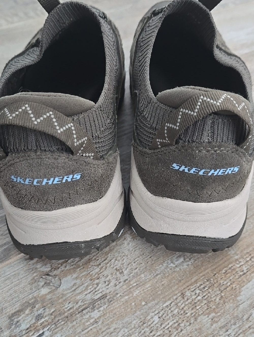 Skechers Womens Slip-o Hunter Green Hikers Sneakers with Light Blue Highlights - Picture 3 of 9